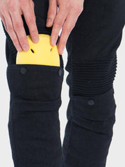 Protective motorcycle riding jeans with stretch with Dyneema® by ZIN Motowear. Model A537. City knee protectors.