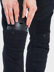 Protective motorcycle riding jeans with stretch with Dyneema® by ZIN Motowear. Model A537. Touring knee protectors.
