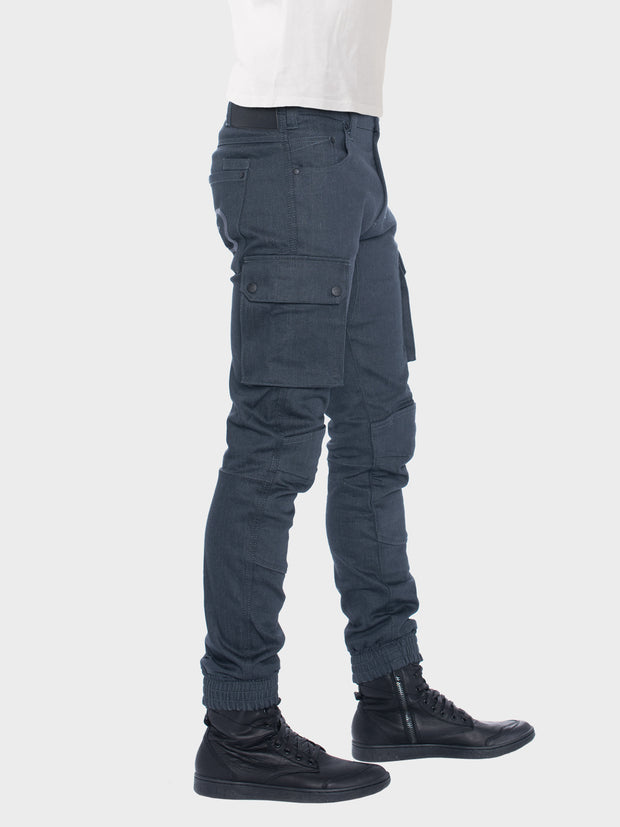 LIVIN - Protective motorcycle riding jeans with stretch with UHMWPE by ZIN Motowear.